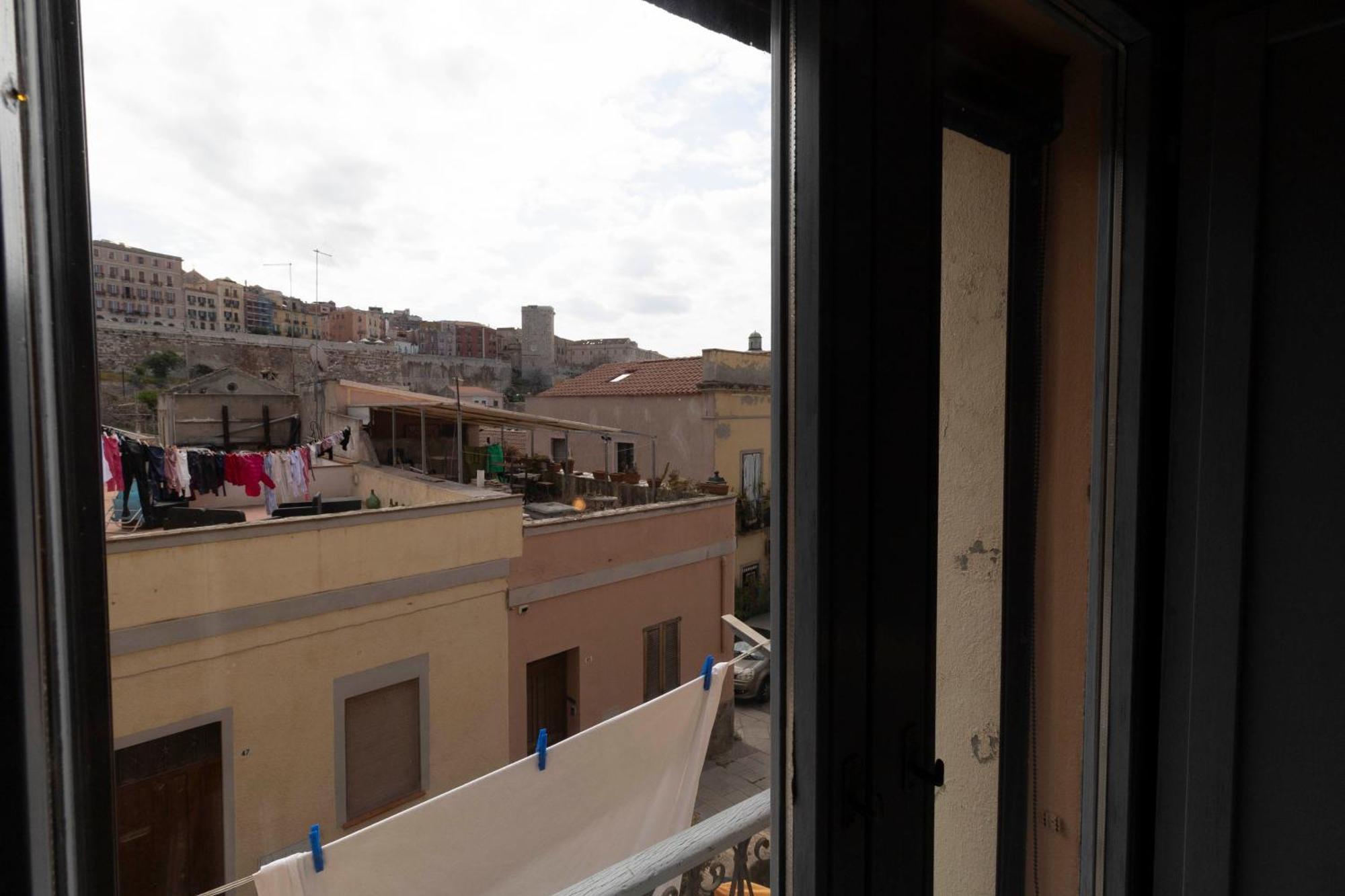 Апартаменты Laribiancos Cagliari Centro Storico Экстерьер фото